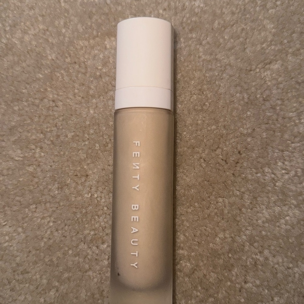 Fenty beauty soft matte foundation in 150
